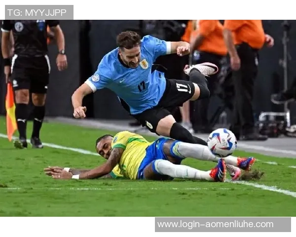 意大利与乌拉圭点球大战回顾：经典时刻与精彩瞬间解析